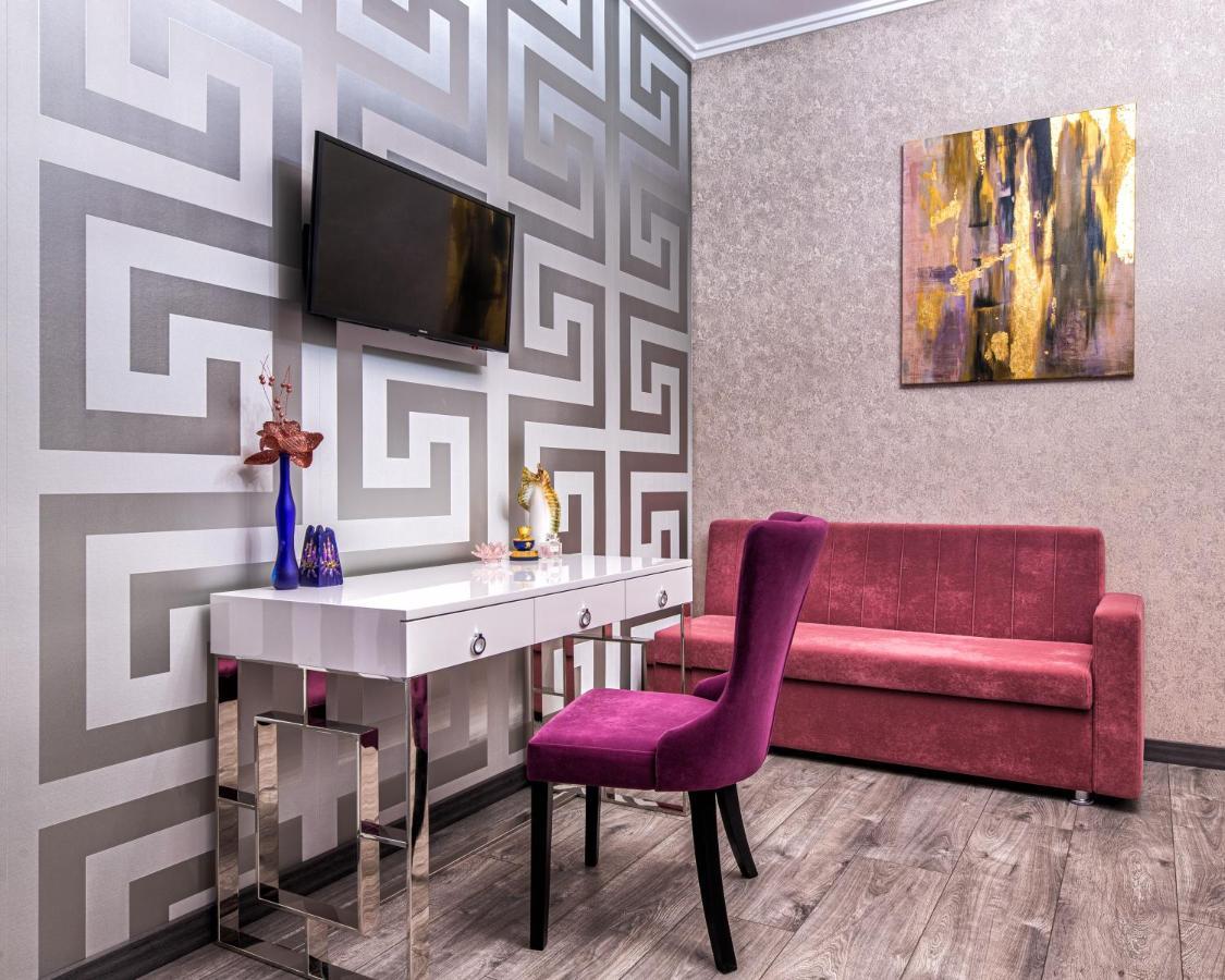 2 - Bedroom Apartments Galicia Lviv Bagian luar foto