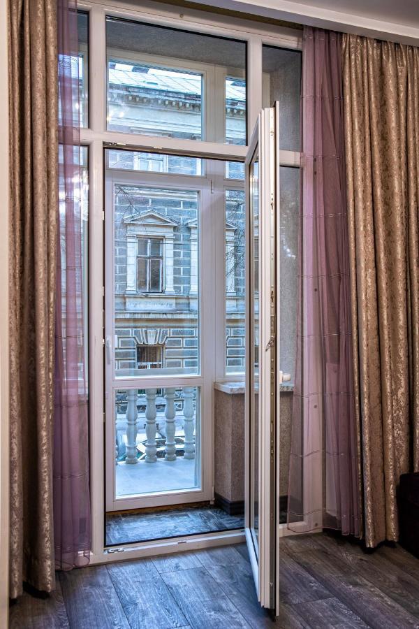 2 - Bedroom Apartments Galicia Lviv Bagian luar foto