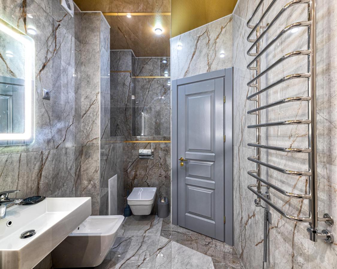 2 - Bedroom Apartments Galicia Lviv Bagian luar foto