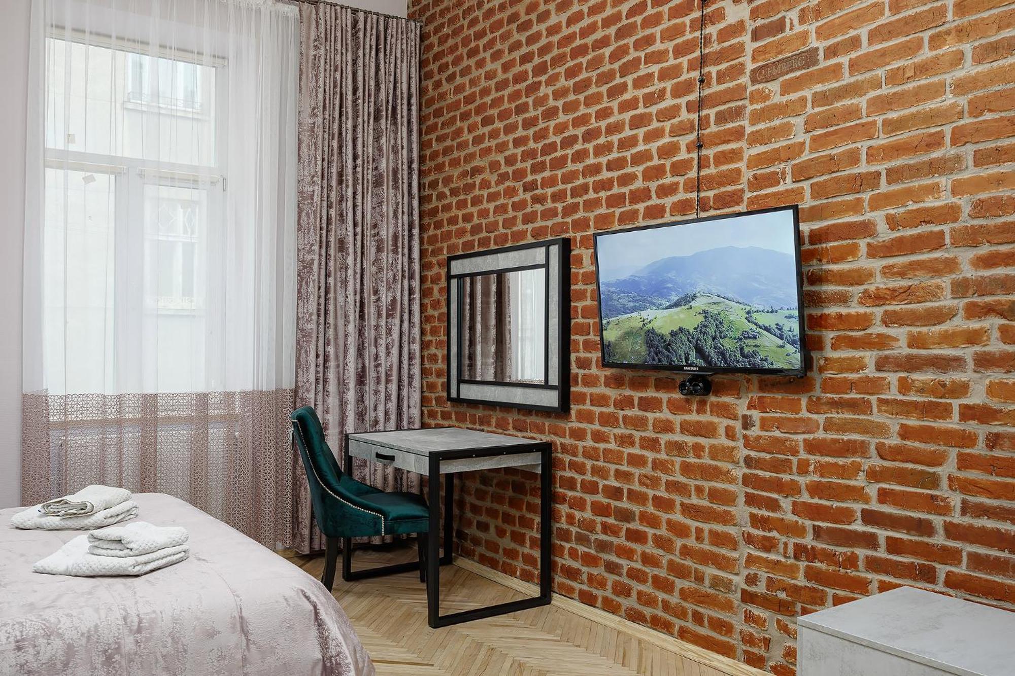 2 - Bedroom Apartments Galicia Lviv Bagian luar foto